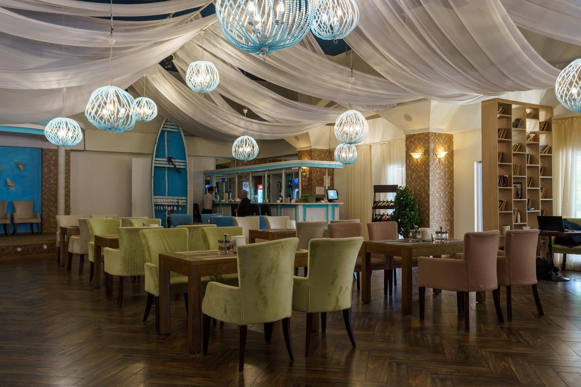 Talisman Village Hotel Bosteri Luaran gambar